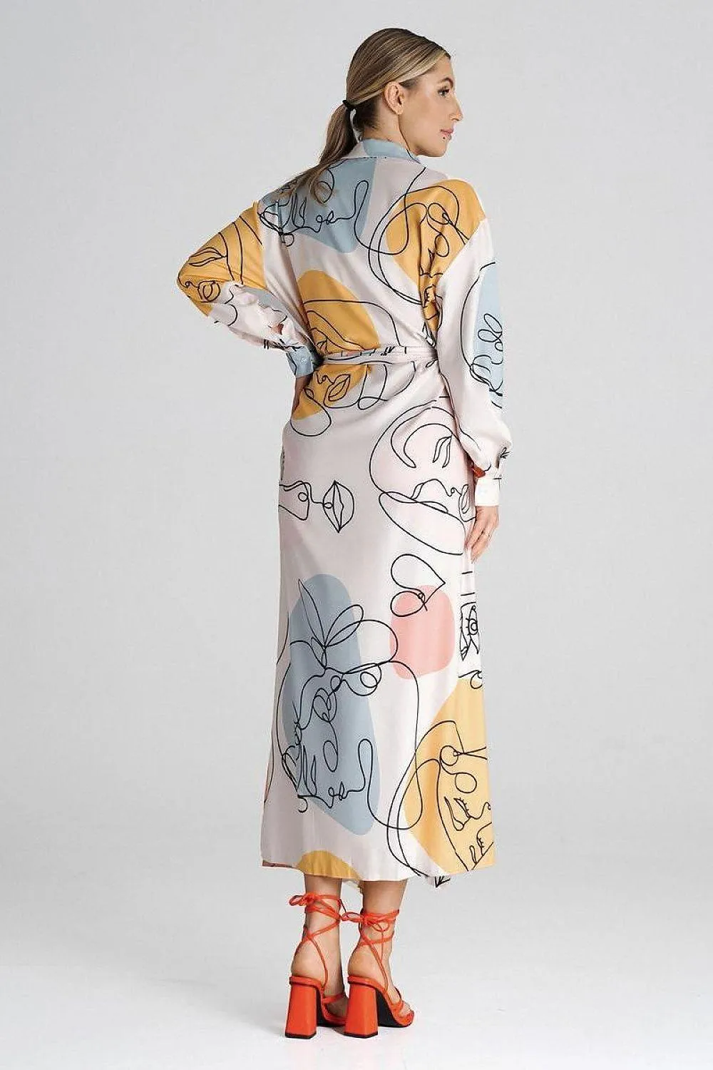 Chic Maxi Shirt Dress with Tailored Collar and Buttoned Sleeves