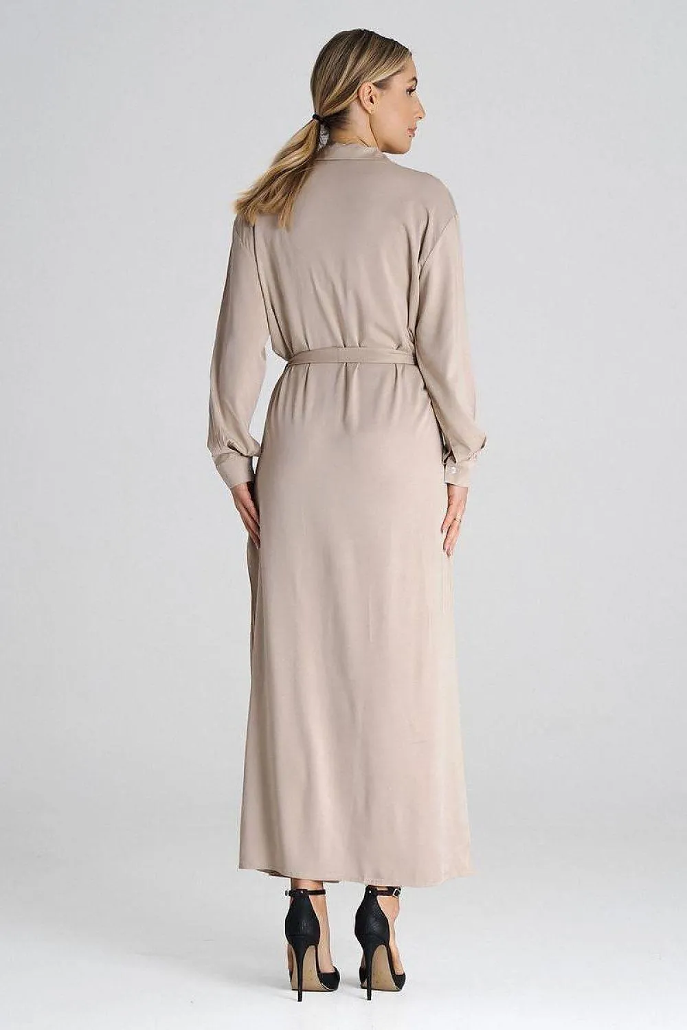Chic Maxi Shirt Dress with Tailored Collar and Buttoned Sleeves