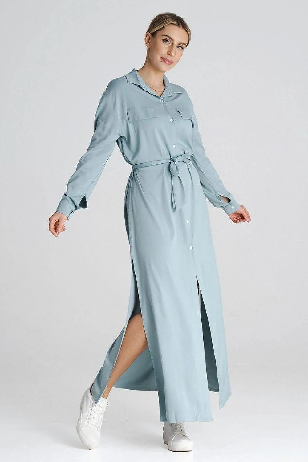 Chic Maxi Shirt Dress with Tailored Collar and Buttoned Sleeves