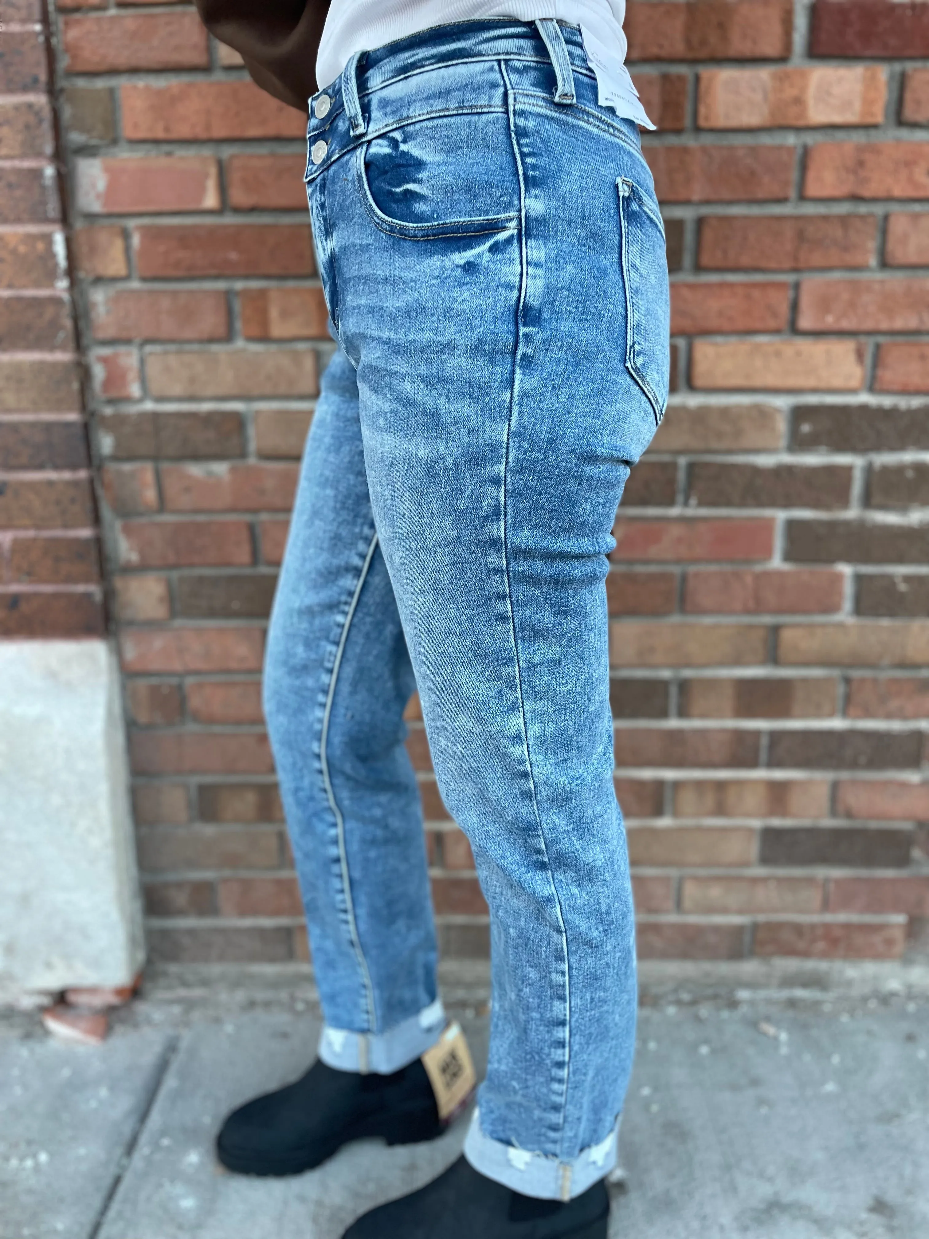Kancan High Rise Slim Straight Jeans