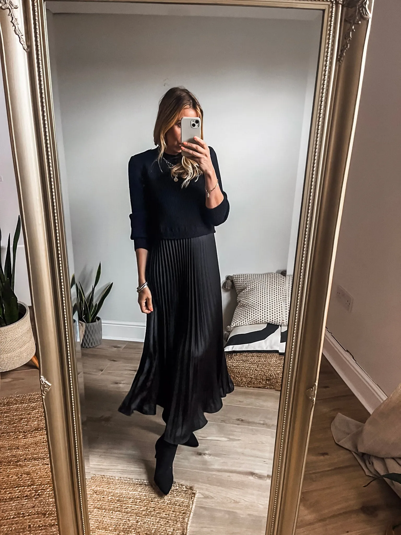 Neat Fit 2-in-1 Pleated Jumper Dress