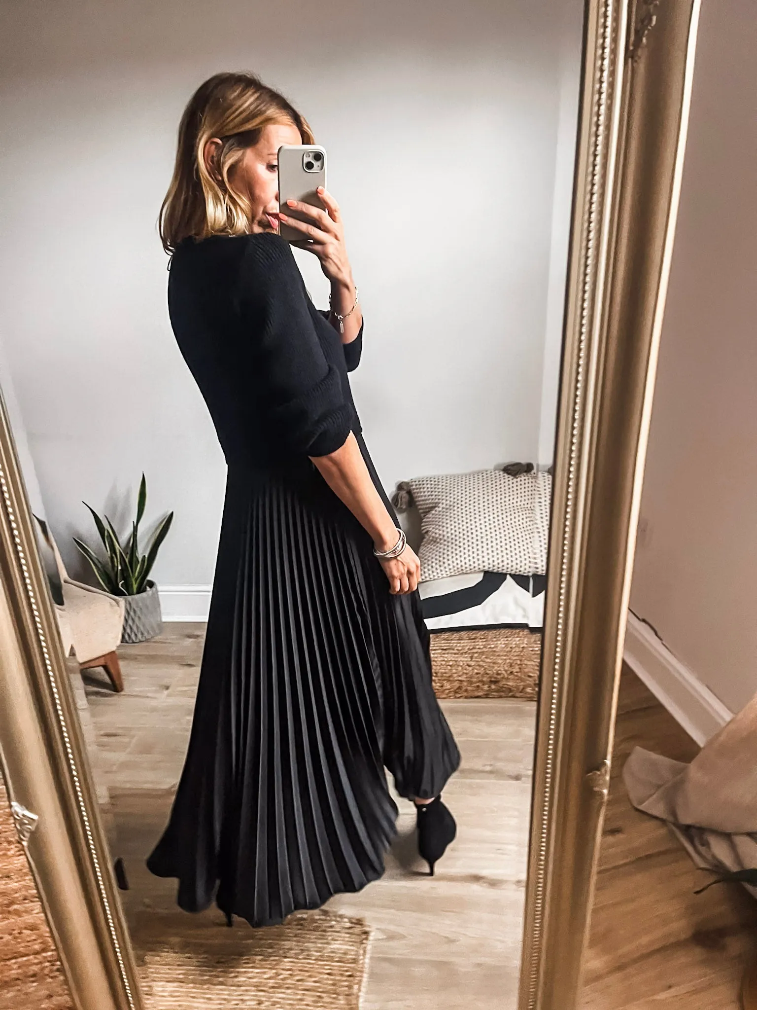 Neat Fit 2-in-1 Pleated Jumper Dress