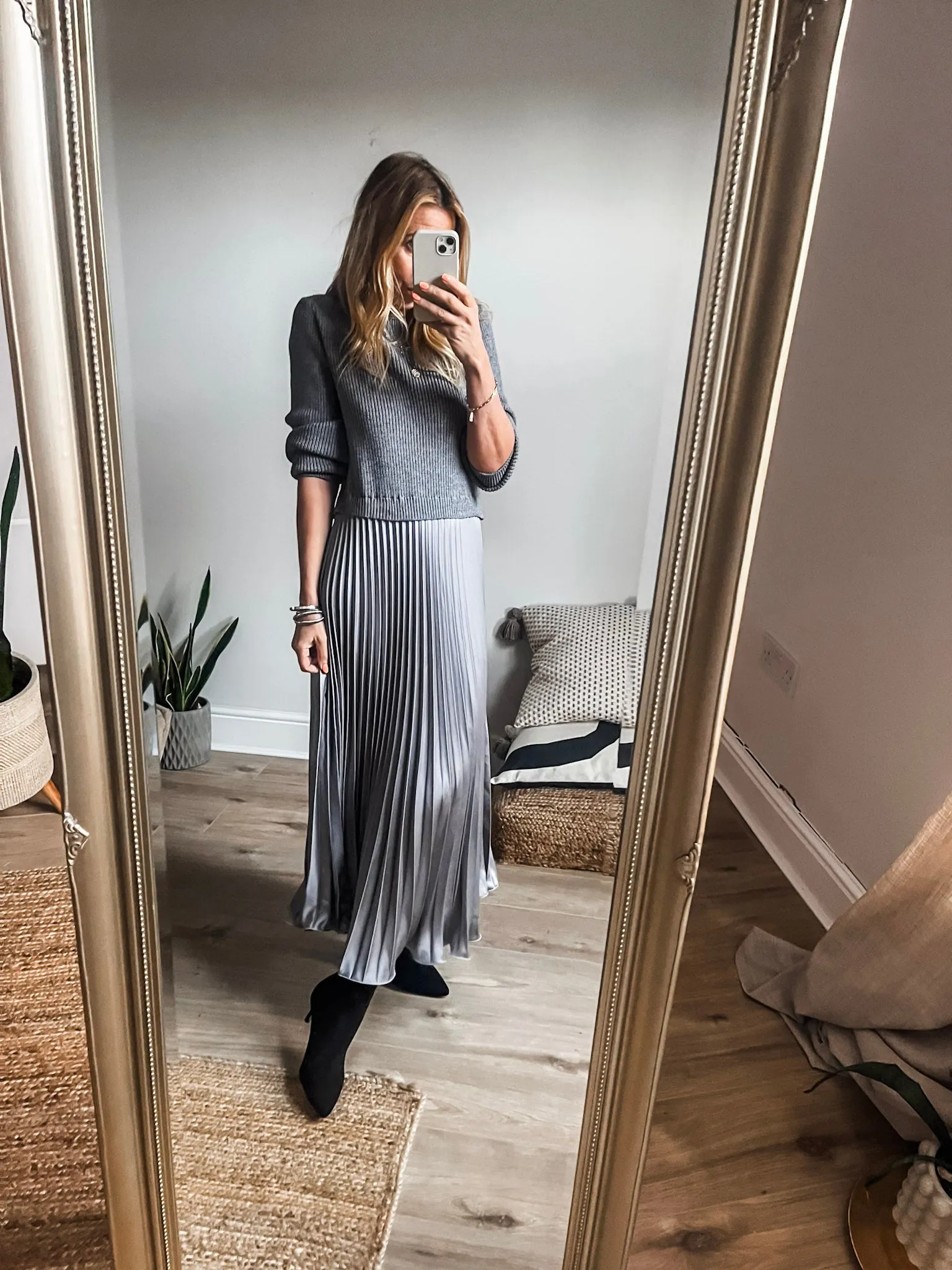 Neat Fit 2-in-1 Pleated Jumper Dress