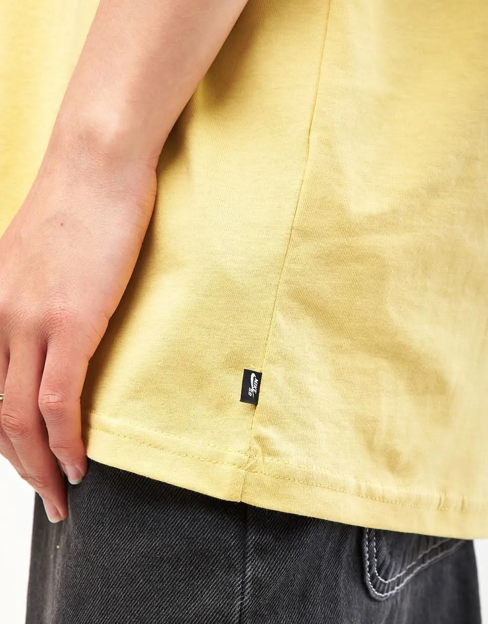 Nike SB Panther T-Shirt - Saturn Gold