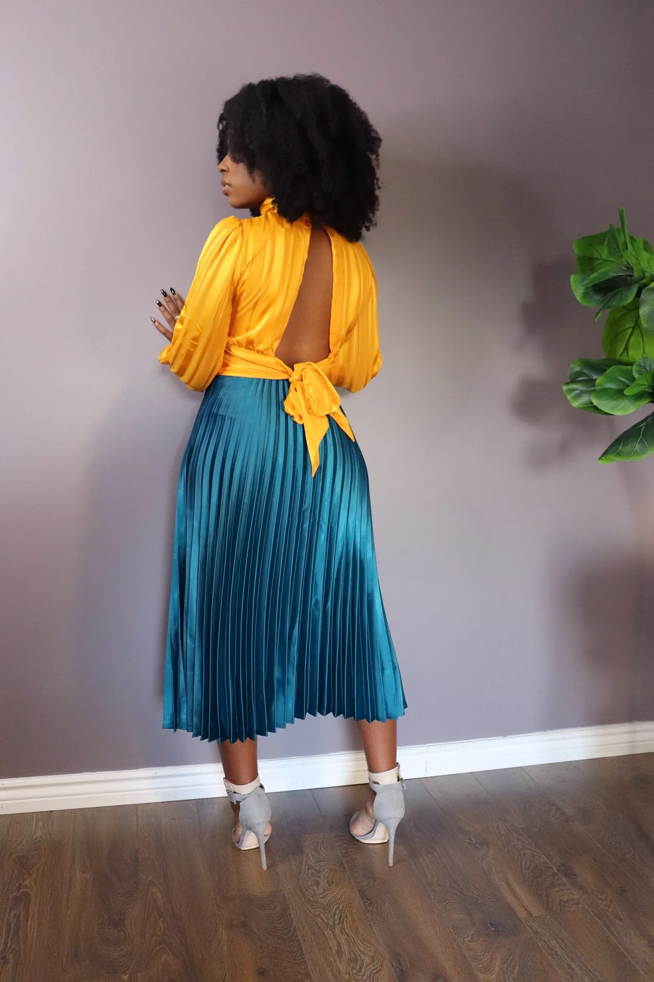 SATIN PLEATED Skirt