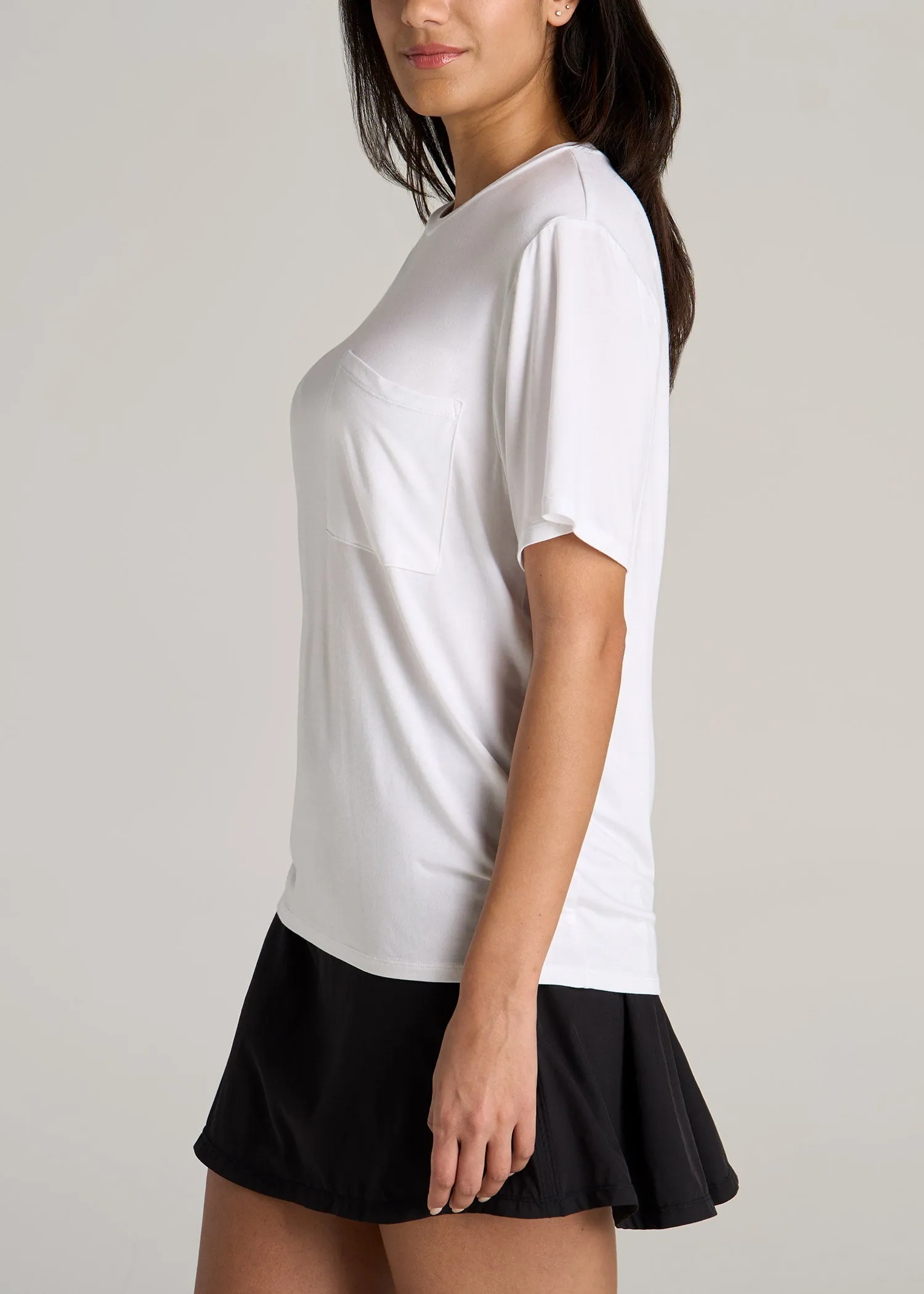 Short-Sleeve Oversized Crewneck Pocket T-Shirt for Tall Women in White