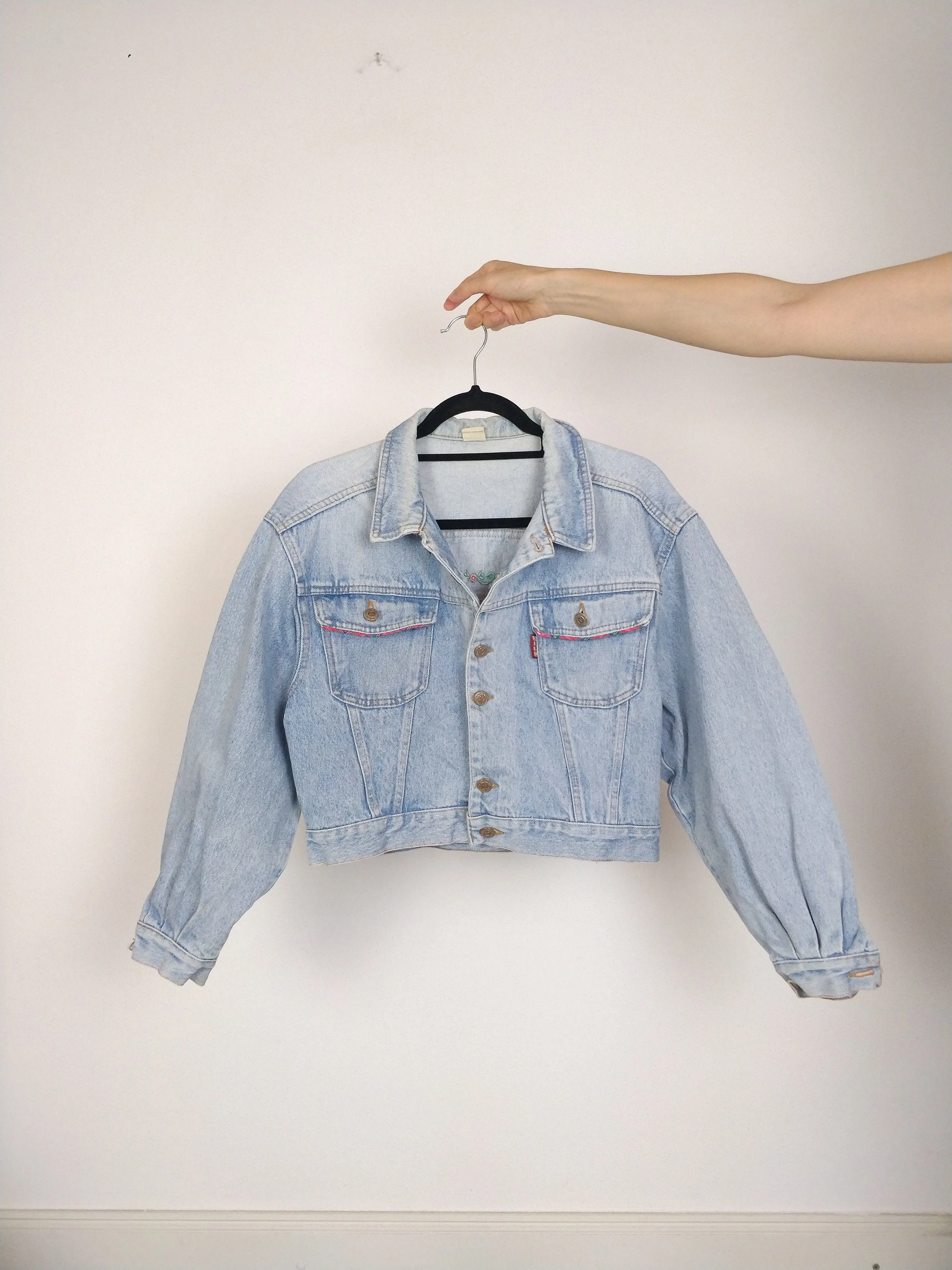 The Wild Denim | Vintage 90s cropped light blue pink embroidery Wild Clothing denim jeans jacket S-M