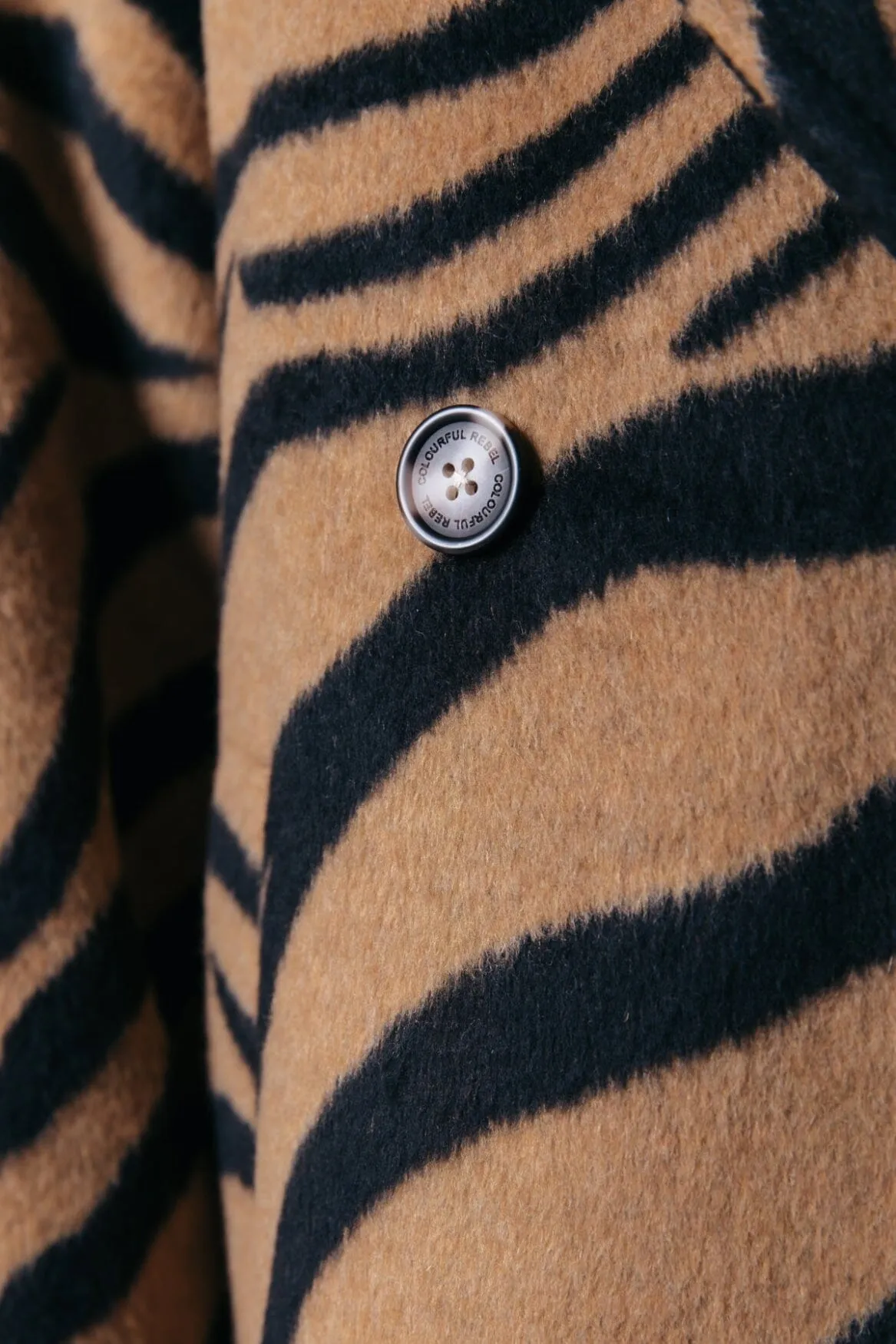 Zania Double Breasted Coat | Brown